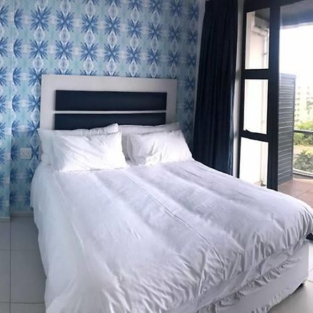 Toti Oasis Holiday Apartments Amanzimtoti Extérieur photo